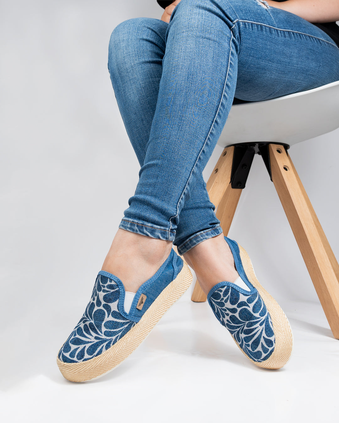 8038 HOJAS PAMPA JEAN