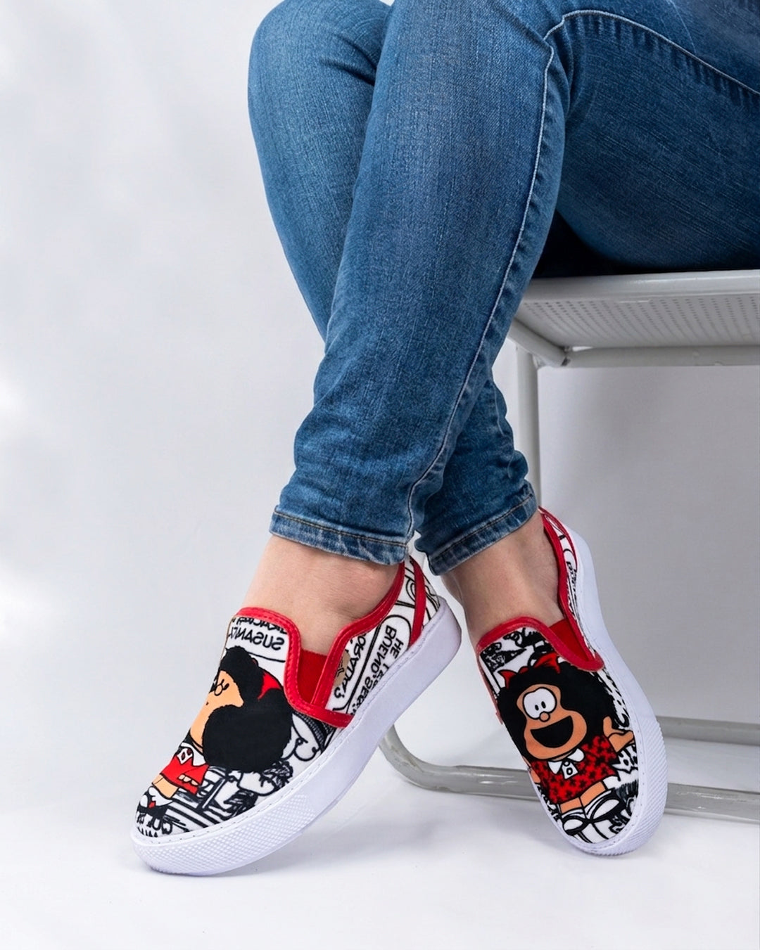 8038 MAFALDA ROJO