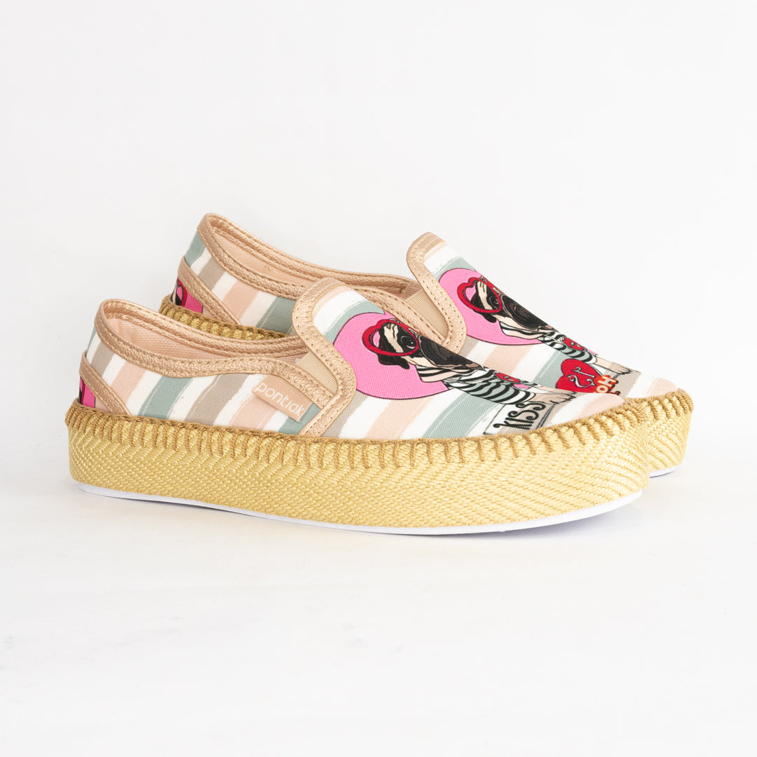 NIÑA KISS X ORO ROSA